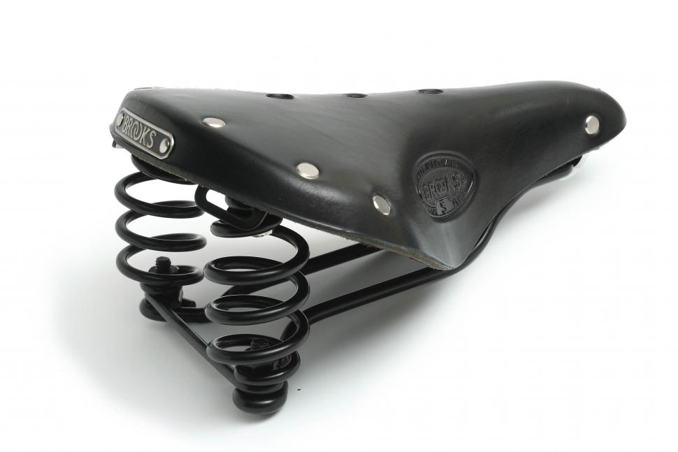 Brooks suspension online saddle